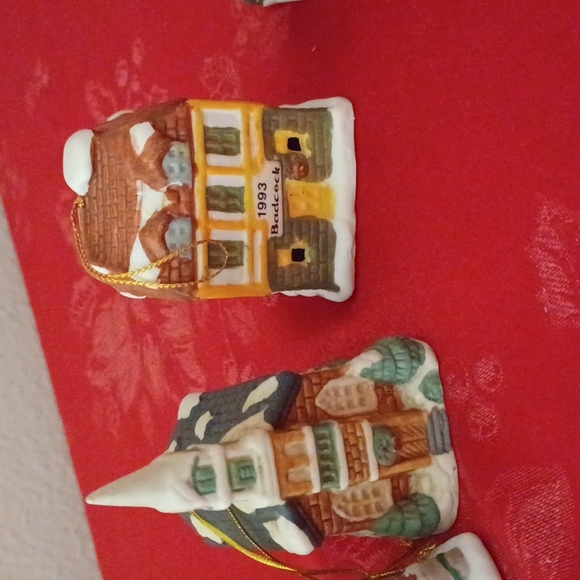 Christmas Village houses with bells - Picture 3 of 9
